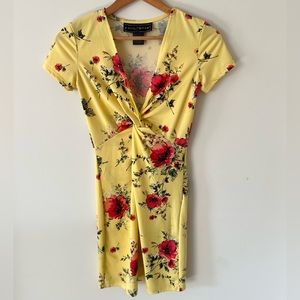 Polly & Esther Yellow Floral Body-con Dress Size Small